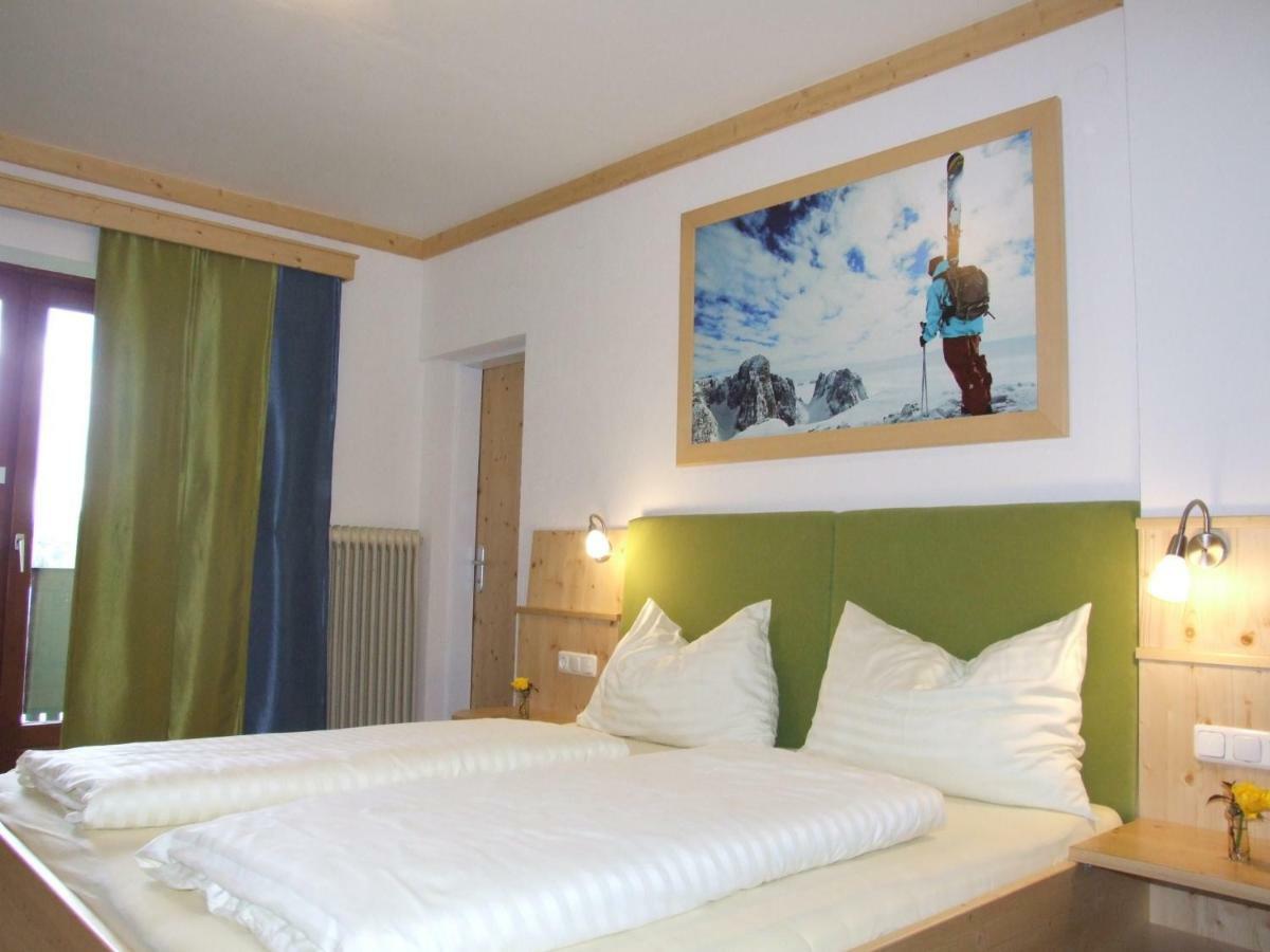 Hotel Sporthaus Troger à Sankt Jakob in Defereggen Extérieur photo