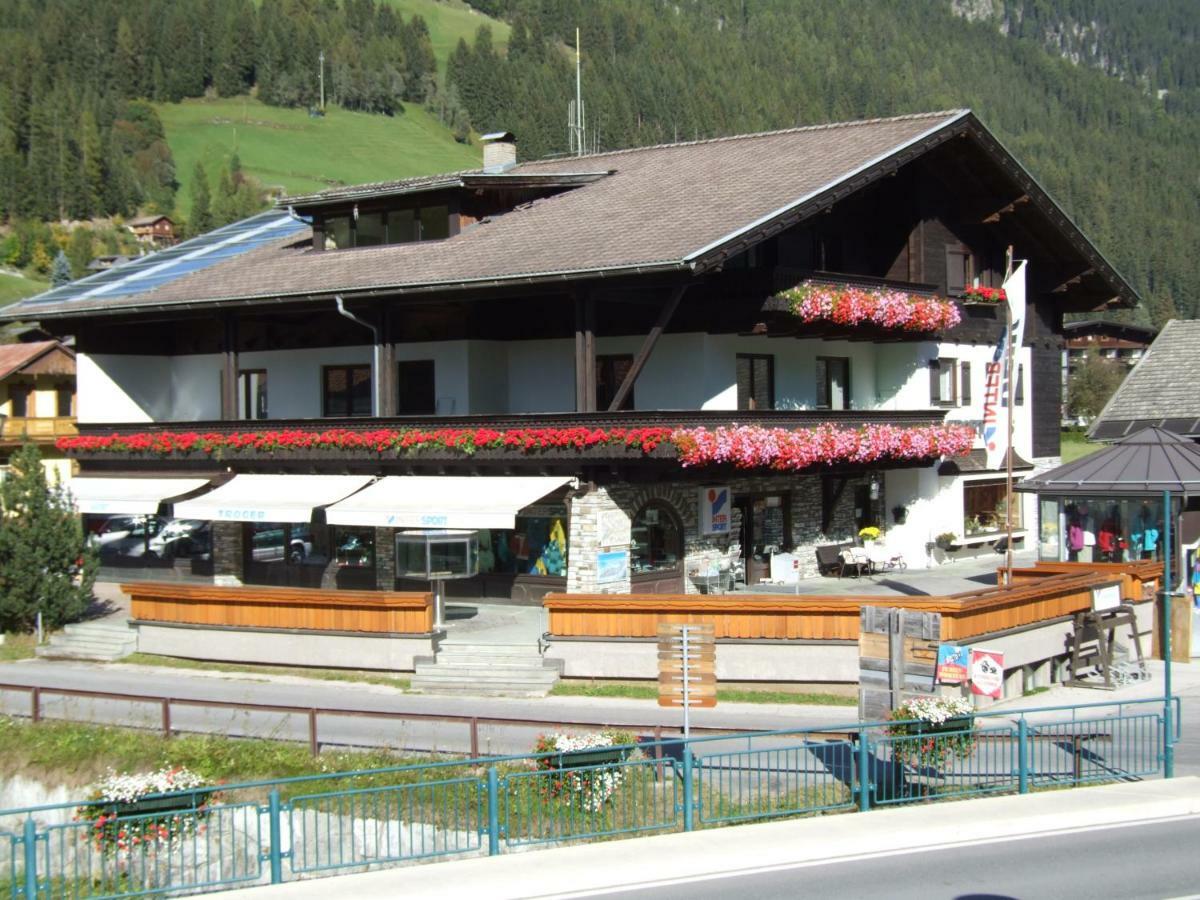 Hotel Sporthaus Troger à Sankt Jakob in Defereggen Extérieur photo