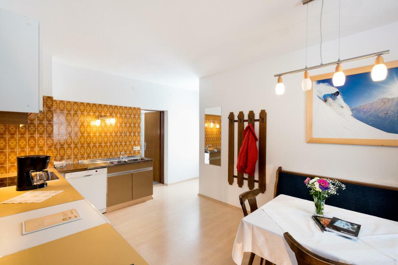 Hotel Sporthaus Troger à Sankt Jakob in Defereggen Extérieur photo